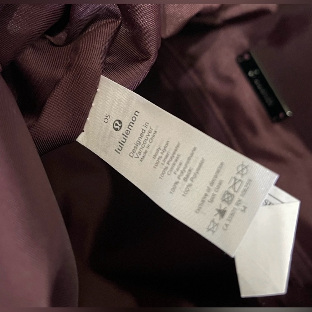 Lululemon All Night Festival Bag Large in color Cassis Vol 10L - Picture 6 of 15